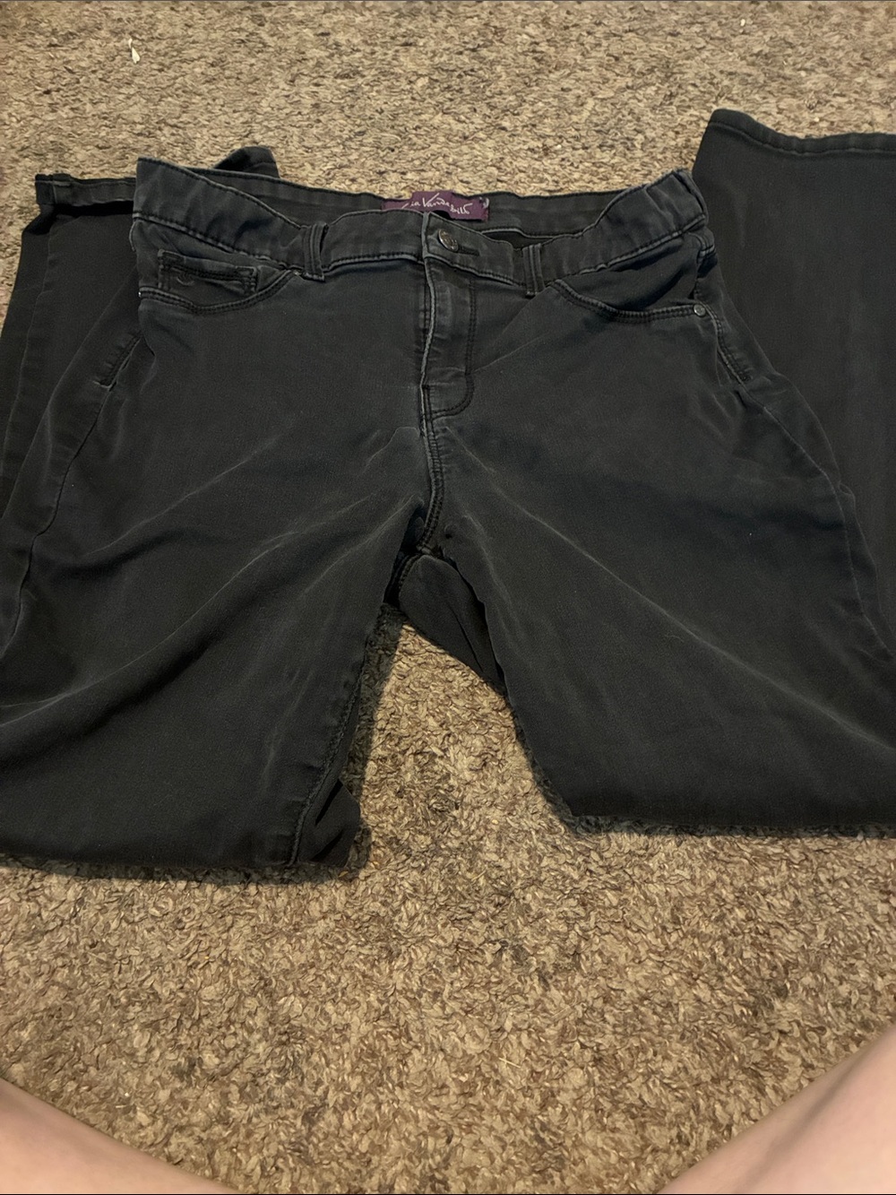 Woman’s Black Casual Jeans